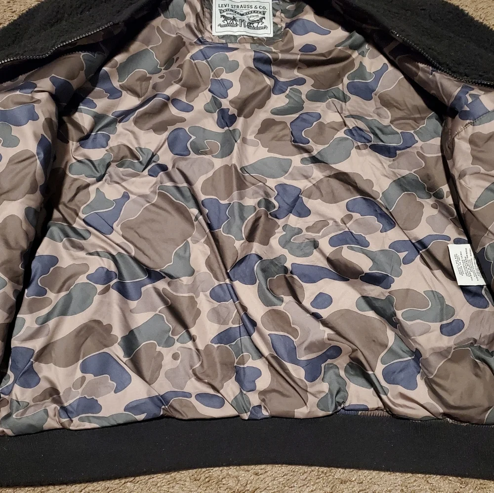 Levi Mens Jacket - Picture 3 of 4